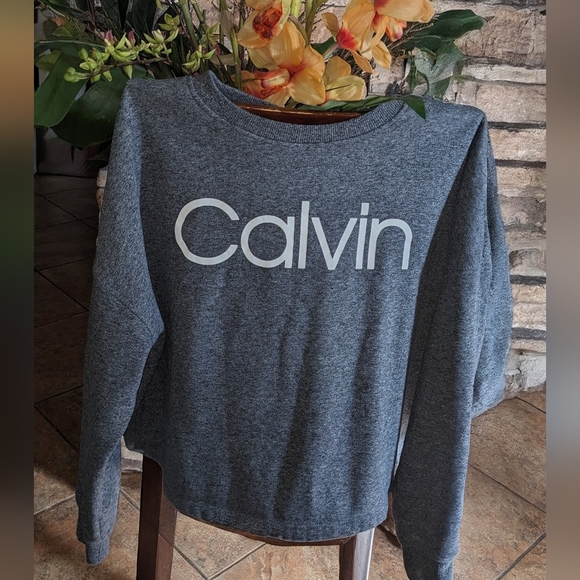💋 Calvin Klein Charcoal Gray Crew Neck Sweater. See Description 😉 - Picture 1 of 5